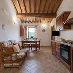 Pugnano Alto -appartamento Castagna