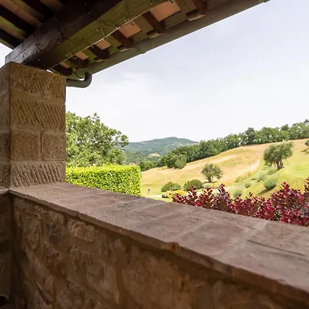 Pugnano Alto -appartamento Castagna Lisciano Niccone