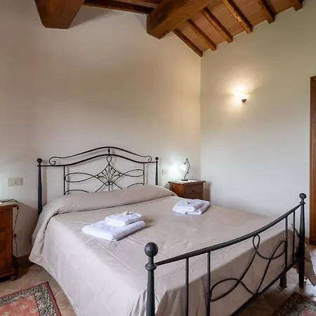 Pugnano Alto -appartamento Castagna * Lisciano Niccone