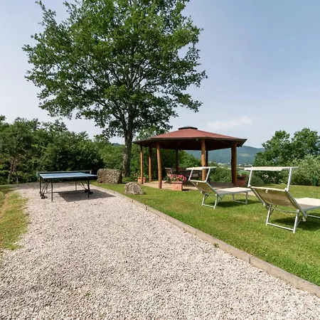 Pugnano Alto -appartamento Castagna Feriegård